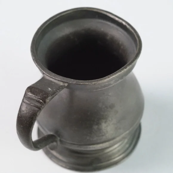 Antique English Pewter Gill Measure • Engraved Makepeace - Picture 4 of 11